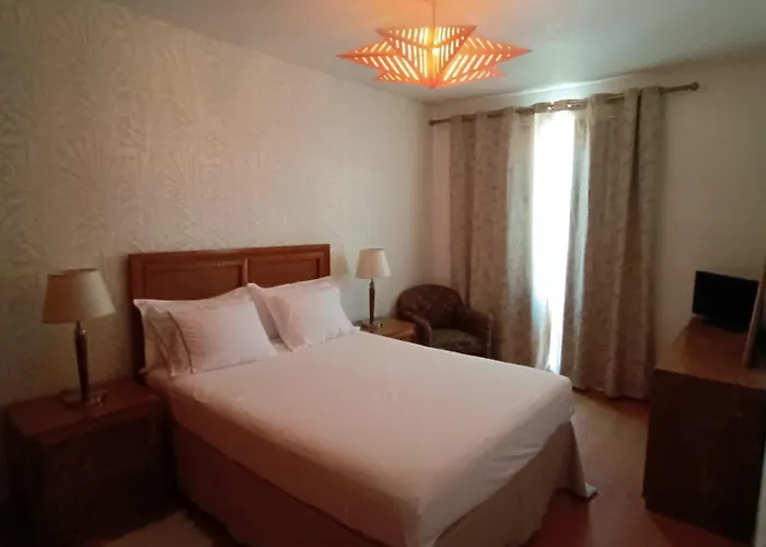 Telhados D'angra Al Angra do Heroísmo